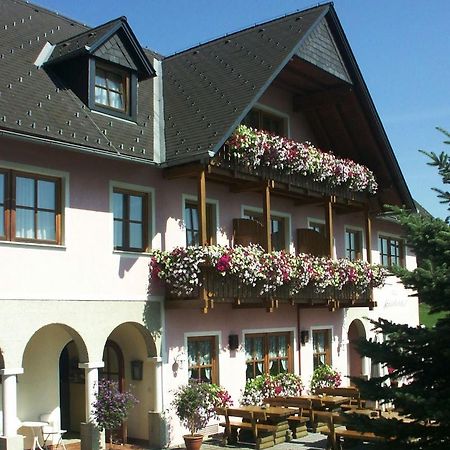 לויפרסדורף ביי פורסטנפלד Hotel Arkadenhof מראה חיצוני תמונה